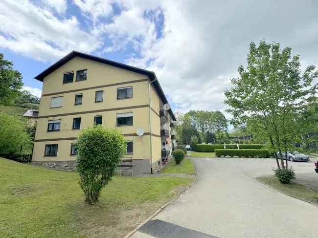 3-Zimmer-Wohnung mit Balkon in idyllischer Wohngegend!