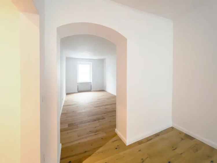 Altbauwohnung Garten Zentral 1 4 Zimmer 32 132m² Saniert