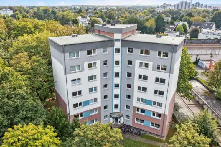 Sanierte Wohnung mit Balkon und Garage zur Kapitalanlage