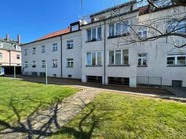 Sehr schöne gepflegte 3-Raumwohnung, Bad mit Fenster u. Wanne, Keller, Loggia