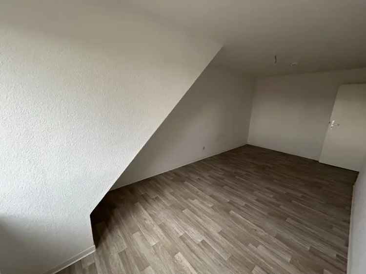 Platz für die ganze Familie! 3-Zimmer-Wohnung mit Balkon!