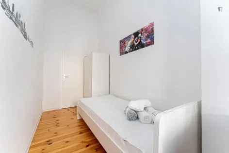 Wohnung (33.04 m²) zur Miete in Berlin (Nordkapstraße 4, 10439 Berlin, Germany) - immosurf.de