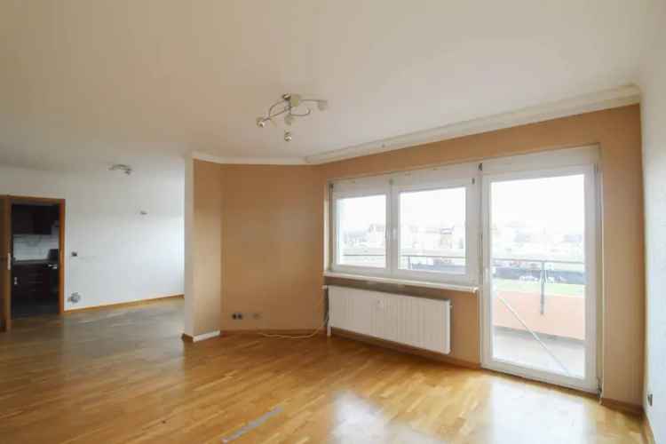 Etagenwohnung Worms Zentrum: Renovierungsbedarf, 2 Balkone, Stellplatz