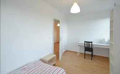 Wohnung (35.4 m²) zur Miete in Frankfurt am Main (Weisbachstraße 7, 60314 Frankfurt, Germany)
