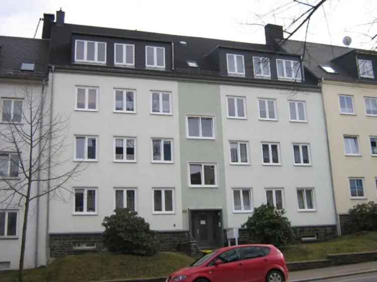 2 Raum Wohnung mit Balkon Bad Wanne Dusche 1 Etage