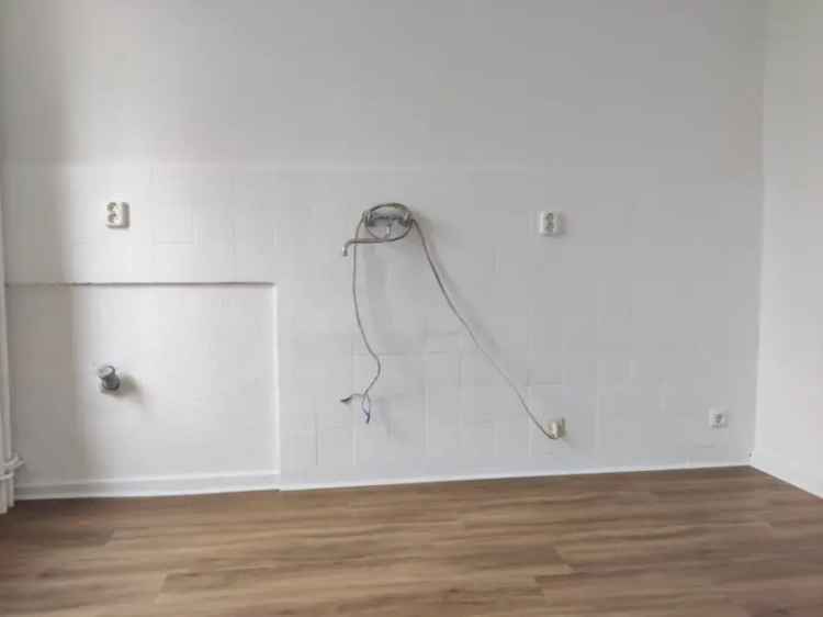 Lichtdurchflutete 2,5 Zimmerwohnung