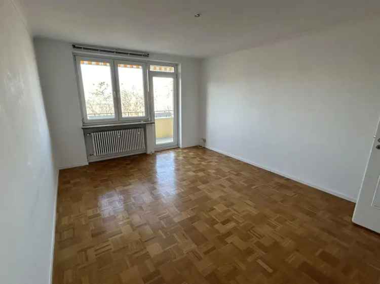 Helle Zwei-Zimmerwohnung in Bogenhausen-Denning