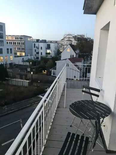 1,5-Zimmer-Wohnung in Hamburg mit Balkon und Vollbad