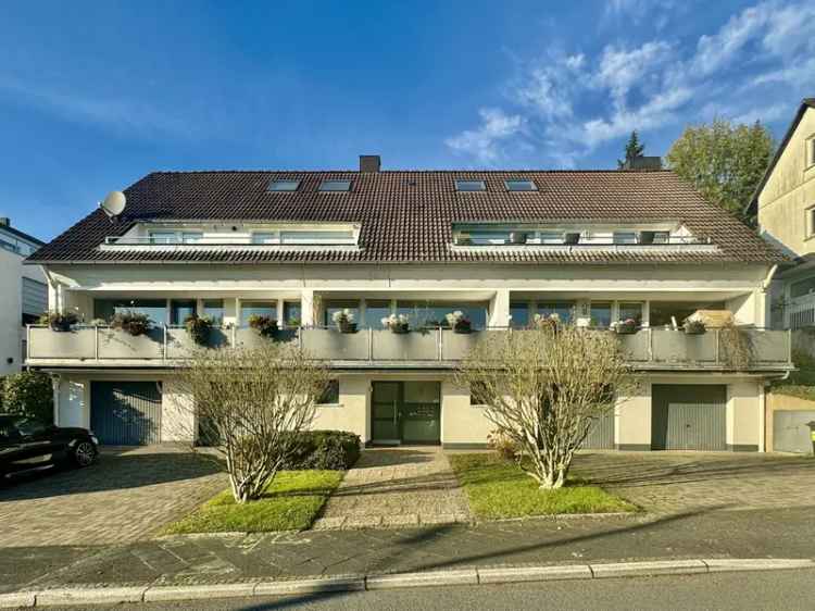 Charmante Maisonette-Wohnung mit Loggia und eigener Garage in Bochum-Stiepel