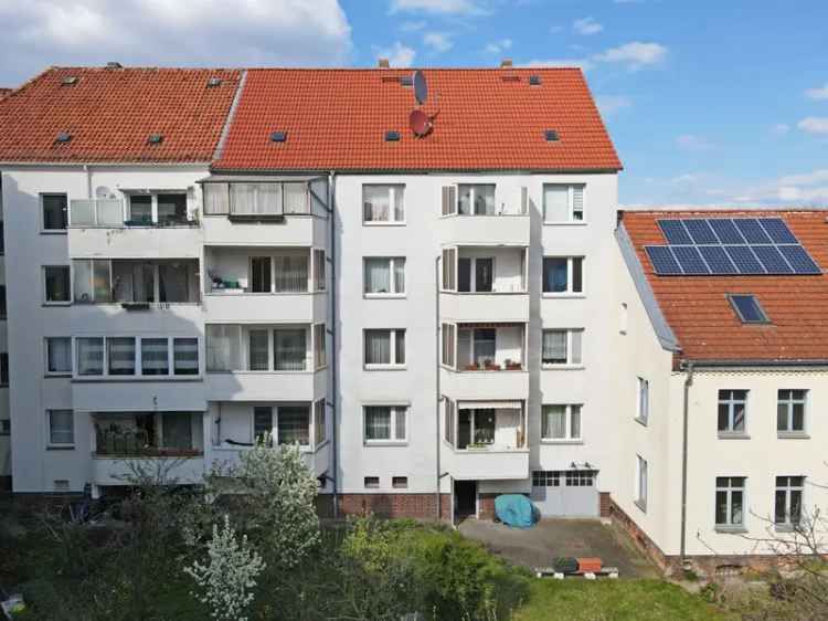 3-Zimmer-Wohnung in zentraler Lage mit überdachten Balkon