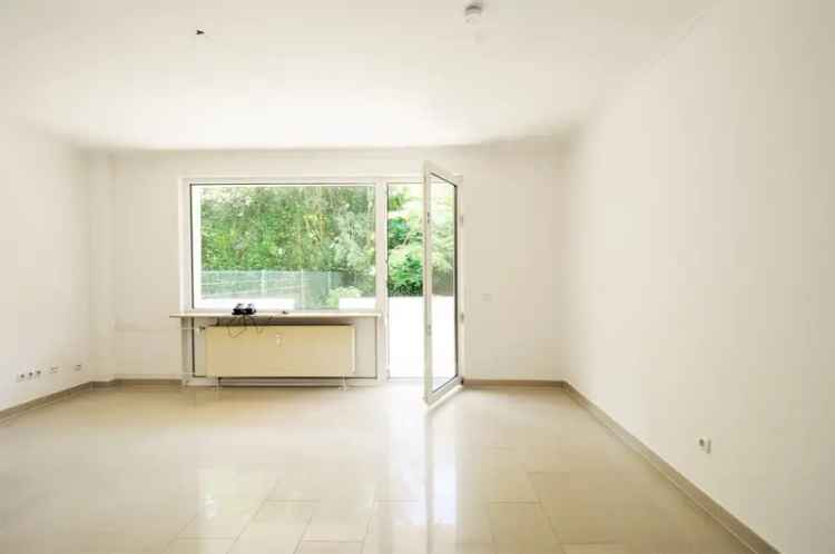 Moderne, helle Wohnung im Grünen mit Balkon und Garten in sonniger Südwestlage