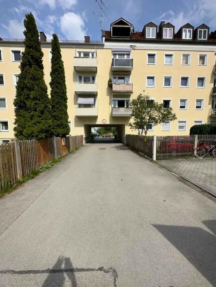 Zentrale Wohnung in Giesing mit großem Wohnraum