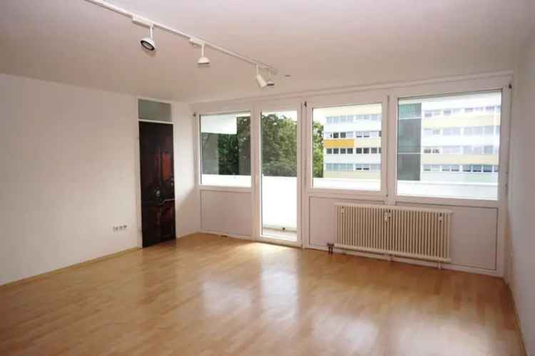 2-Zi-Erbpacht-Wohnung, Restlaufzeit 44 Jahre mit möglicher Verlängerung, frei, Besichtig. n. Verbg.