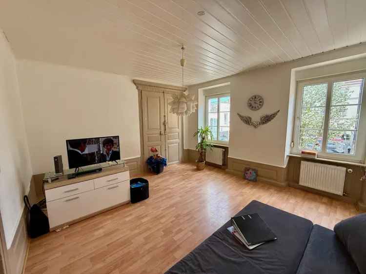 Charmante 87 m² Altbauwohnung | 3 Zimmer + große Wohnküche + Bad – mitten in Landau!