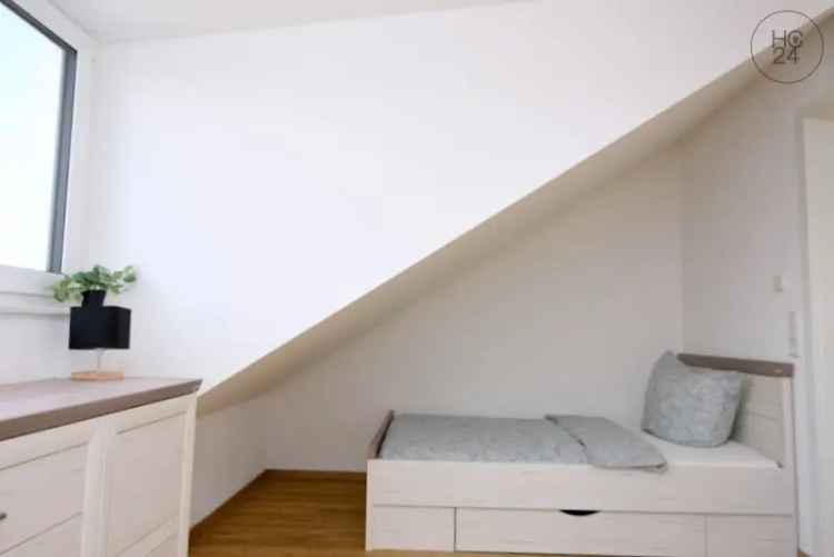 Stilvoll möblierte 2-Zimmer-Wohnung im DG in Kempten-Lenzfried