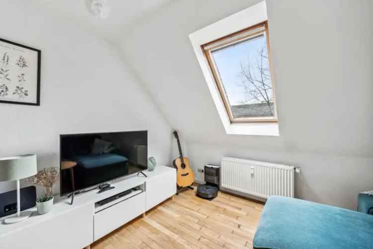 57m² Altbauwohnung 2 5 Zimmer Parkettbad Keller