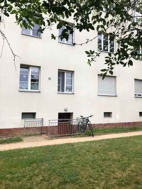 GUT GESCHNITTENE 4 ZIMMER-WOHNUNG MIT BALKON!