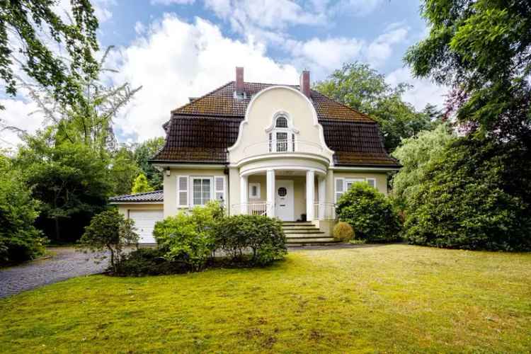 Luxuriöses Wohnen in Hochkamp mit großem Garten