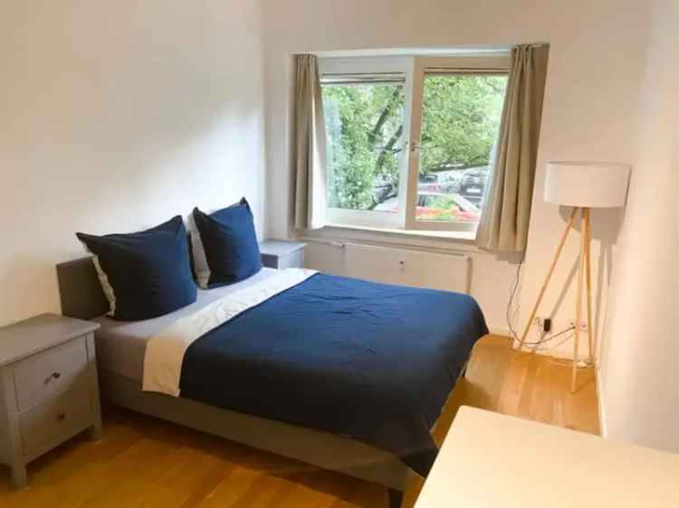 Privatzimmer mit Kingsize-Bett moderne Wohnung