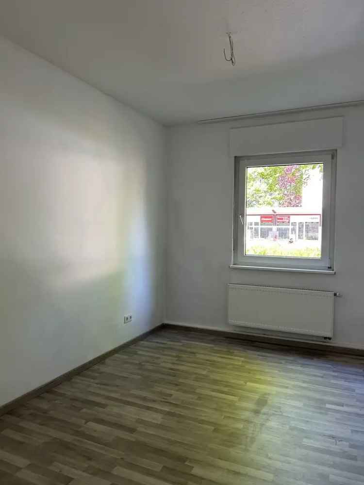 Erdgeschosswohnung: 3 Zimmer Kölner Straße155 in Leverkusen