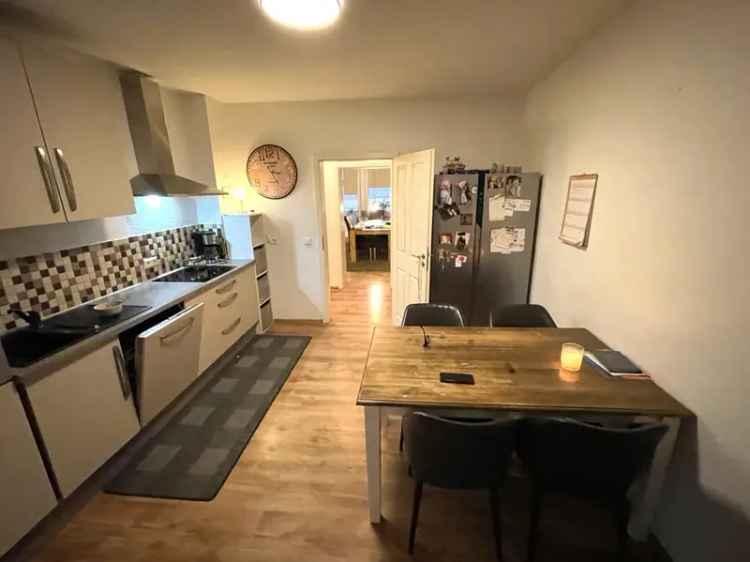 Charmante Altbauwohnung mit Balkon und Stellplatz in Essen-Borbeck | ca. 101 m²