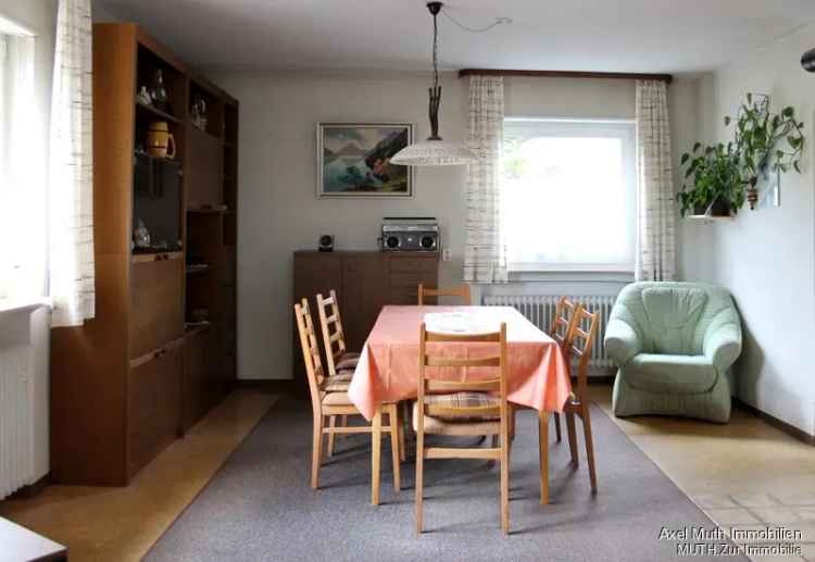 Zweifamilienhaus - einziehen + vermieten