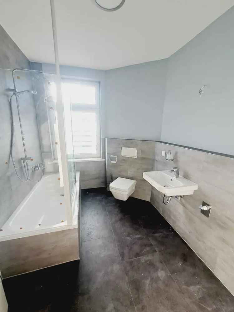 2-Zimmer Wohnung Leipzig Großzschocher Dachgeschoss modern Bad K"}ueche