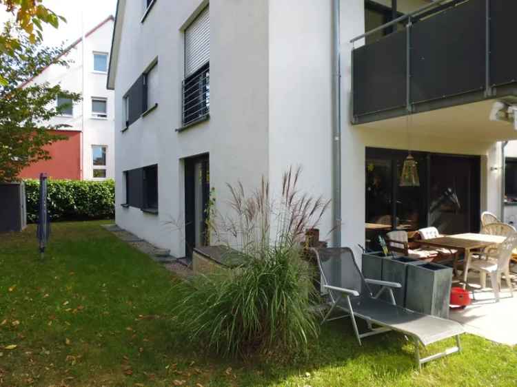 Neuwertige Top-Wohnung mit großem Garten und Terrasse in exzellenter Lage von Stuttgart