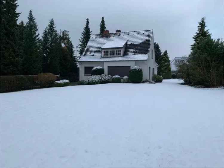 Haus zum Verkauf in Rellingen mit großem Garten und Renovierungsbedarf