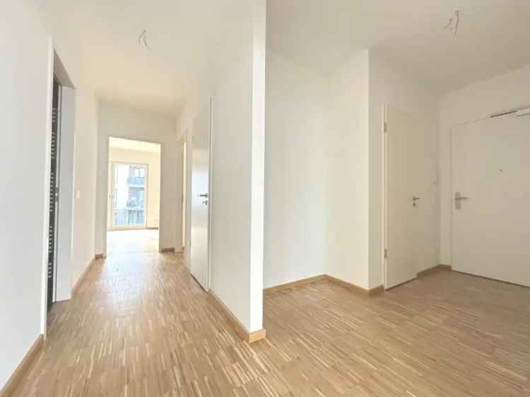 Helle 3 Zimmer Wohnung mit 2 Balkonen!