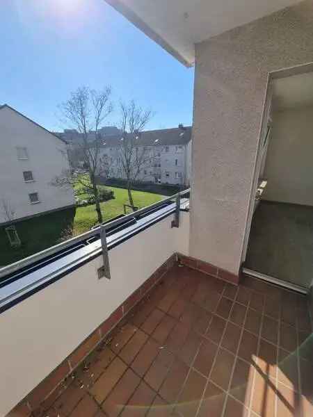 Singels & Paare aufgepasst!! Geräumige 2-Zimmer-Wohnung in Düsseldorf-Lichhtenbroich