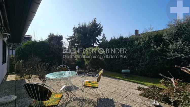 Sonniges Haus im Bungalowstil mit Vollkeller + Dachreserve in Lichtenrade: TERRASSE. RUHE. LUKRATIV.