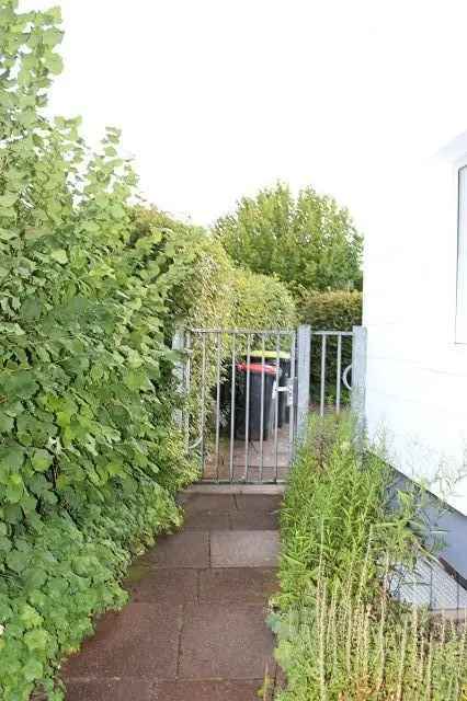 Mehrfamilienhaus 3 Wohneinheiten Garten Garage Uni Nähe