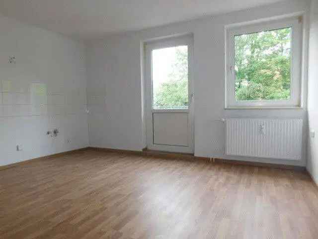 ***Sehr schöne 1-Raumwohnung mit Laminat zentral gelegen***