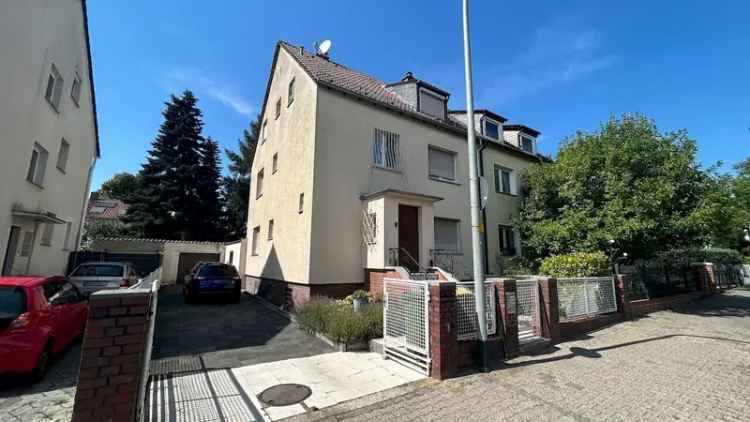 METZ IMMOBILIEN – Gartenfreunde aufgepasst! Familienfreundliches Haus in Berkersheim!