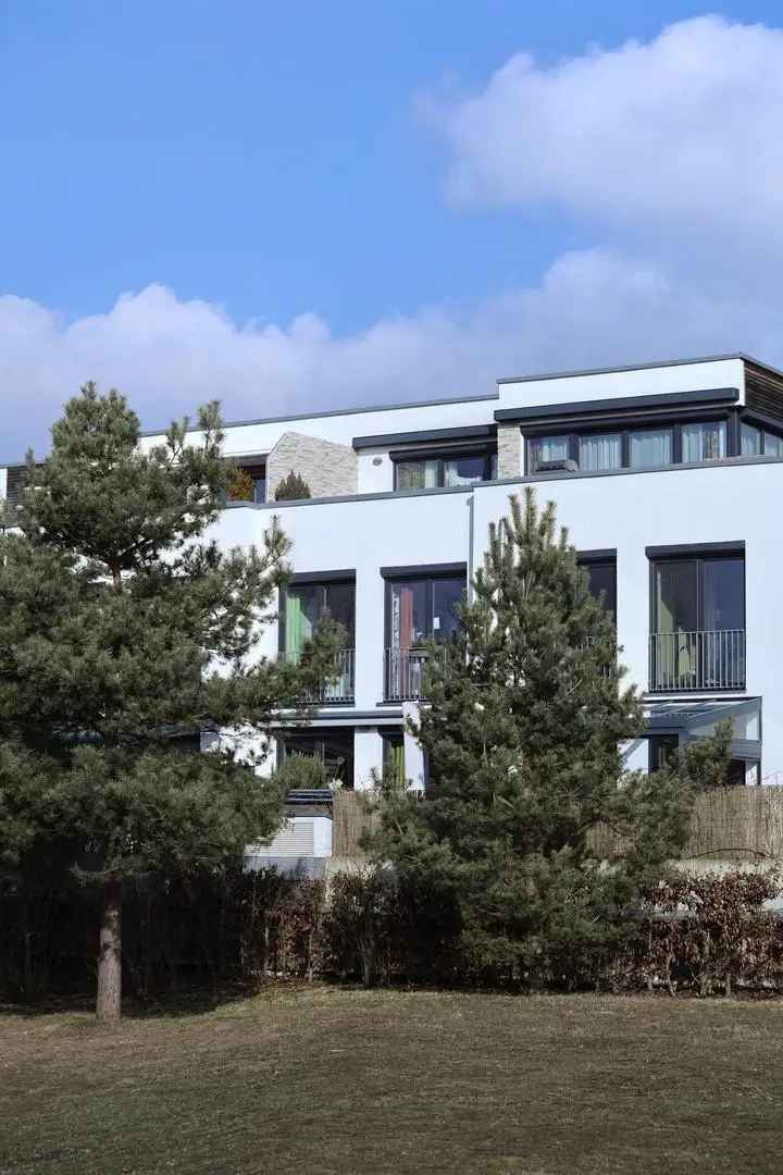 Kaufen modernes haus in Karlsfeld mit direktem Seeblick