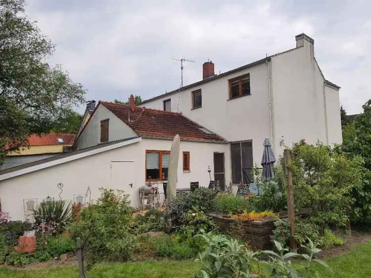 Schöne Doppelhaushälfte in Horn-Lehe mit großem Garten