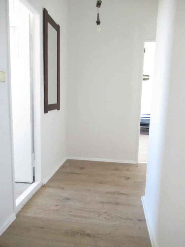 Freundliche 1-Zimmer-Wohnung mit Balkon mit weitem Blick in TU-Reichweite