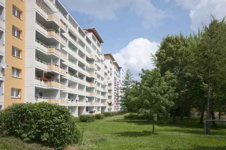 Mieten wir uns mit Aufzug und Balkon