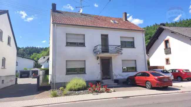 1-2 Familienhaus mit Garten in zentraler Lage von Beckingen-Haustadt