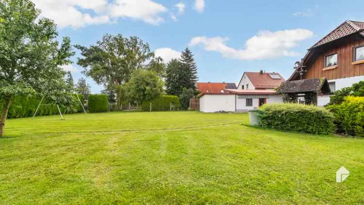 Attraktives Einfamilienhaus mit 7 Zimmern, EBK und Garage in Abensberg