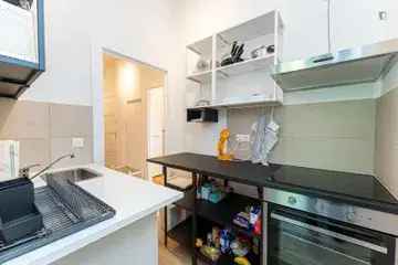 Wohnung (26.94 m²) zur Miete in Berlin (Schlüsseldienst am Leo, Nazarethkirchstraße 52, 13353 Berlin, Germany)