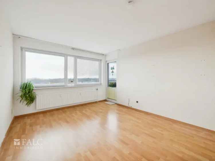 Über den Wolken! 2-Zimmer-Eigentumswohnung Nähe MHH mit Balkon und Tiefgaragenplatz