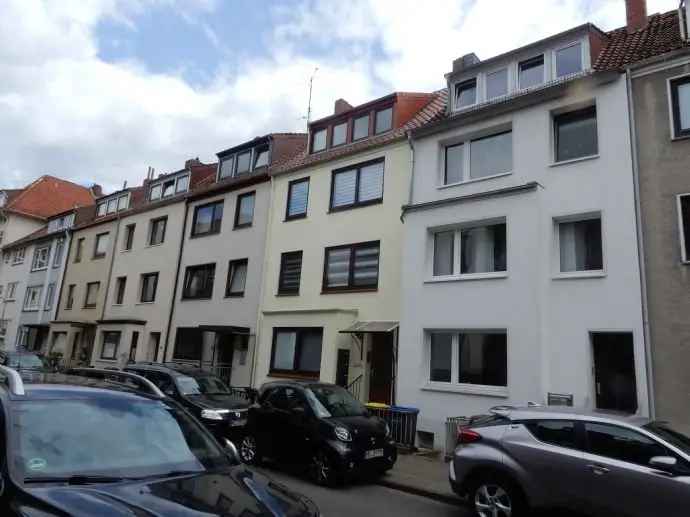 Neustadt – Flüsseviertel – Fünfparteienhaus als Kapitalanlage – saniert – mod. Bäder – neues Dach mit Dämmung -neue Elektrik -neue Gaszentralheizung
