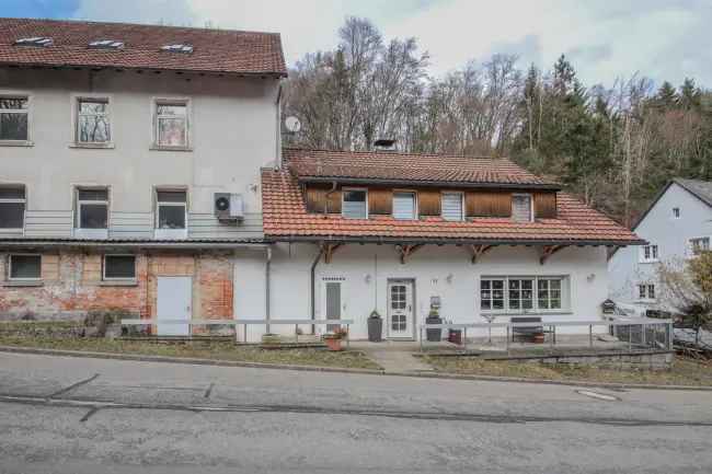 Einfamilienhaus mit zwei Lagerhallen für Handwerker in Tiefenstein