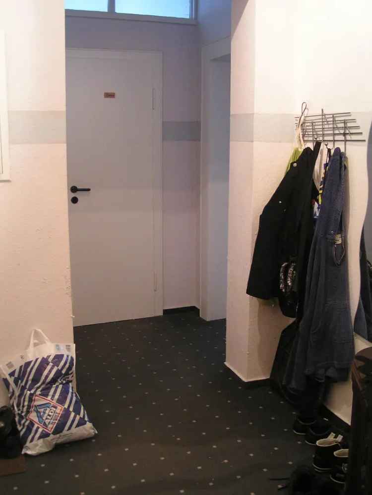 Schöne 3,5 Zimmer Altbauwohnung in verkehrsgünstiger, citynaher Lage