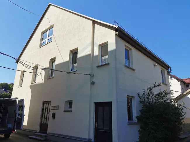 Wohnhaus mit Werkstatt, Nebengebäude, gesamt 385 m² Wohn-Nutzfläche inkl. 698 m² Grundstück in Berga