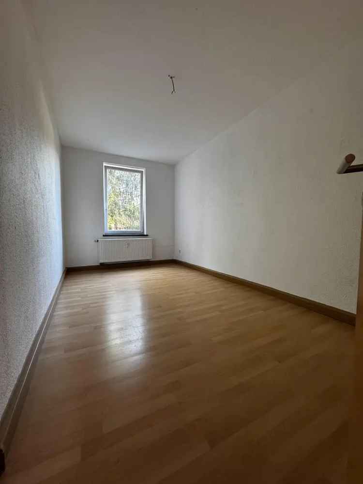 Attraktive 4-Zimmer-Wohnung mit Balkon und Keller – ideal für Berufstätige oder kleine Familien