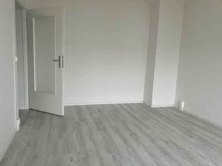 Mieten einer Singlewohnung mit Balkon in zentraler Lage