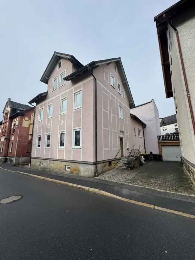 Mehrfamilienhaus in Neustadt bei Coburg 8 Wohneinheiten